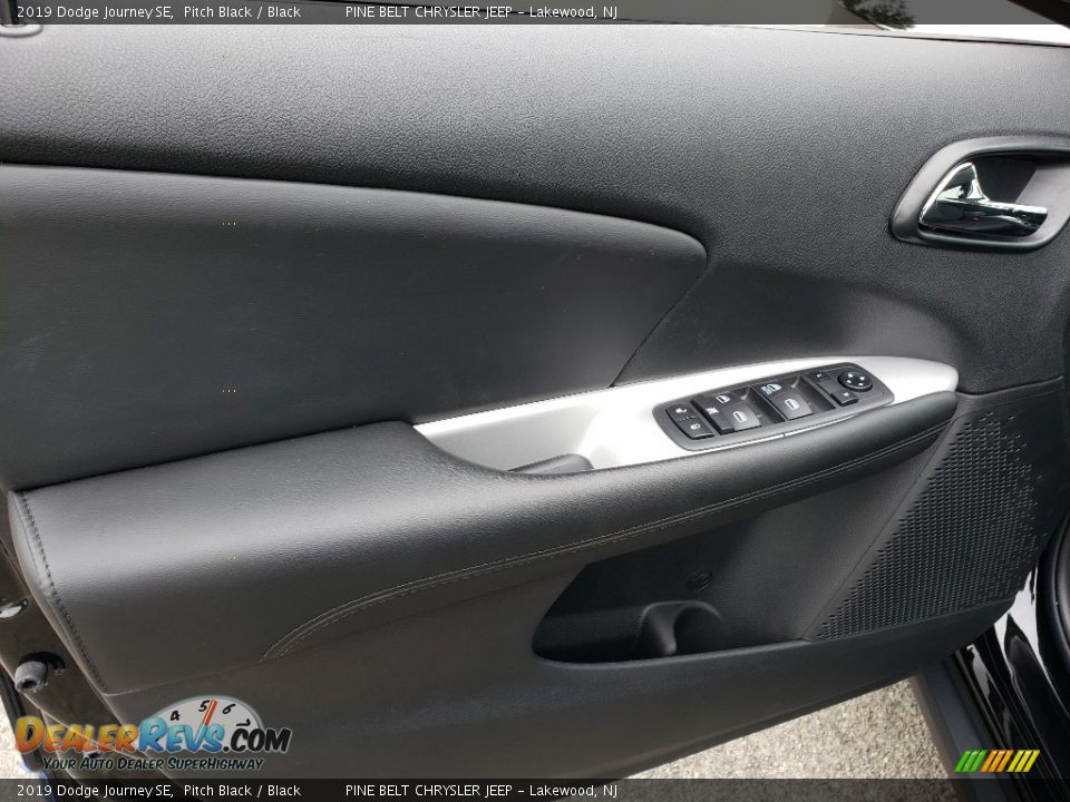 2019 Dodge Journey SE Pitch Black / Black Photo #8