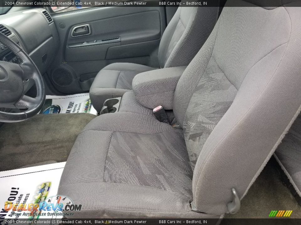 2004 Chevrolet Colorado LS Extended Cab 4x4 Black / Medium Dark Pewter Photo #16