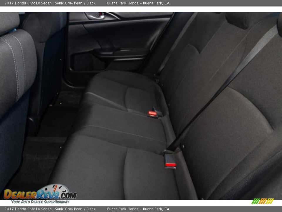 2017 Honda Civic LX Sedan Sonic Gray Pearl / Black Photo #4