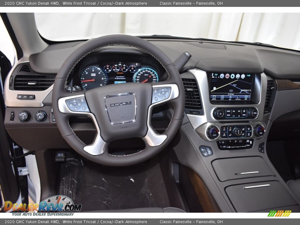 Dashboard of 2020 GMC Yukon Denali 4WD Photo #10