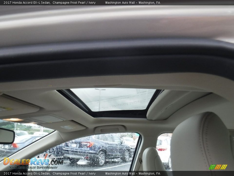 2017 Honda Accord EX-L Sedan Champagne Frost Pearl / Ivory Photo #11