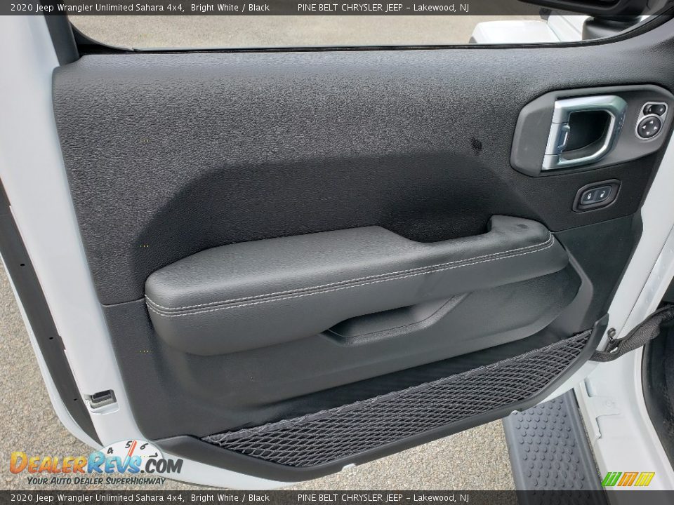 Door Panel of 2020 Jeep Wrangler Unlimited Sahara 4x4 Photo #8