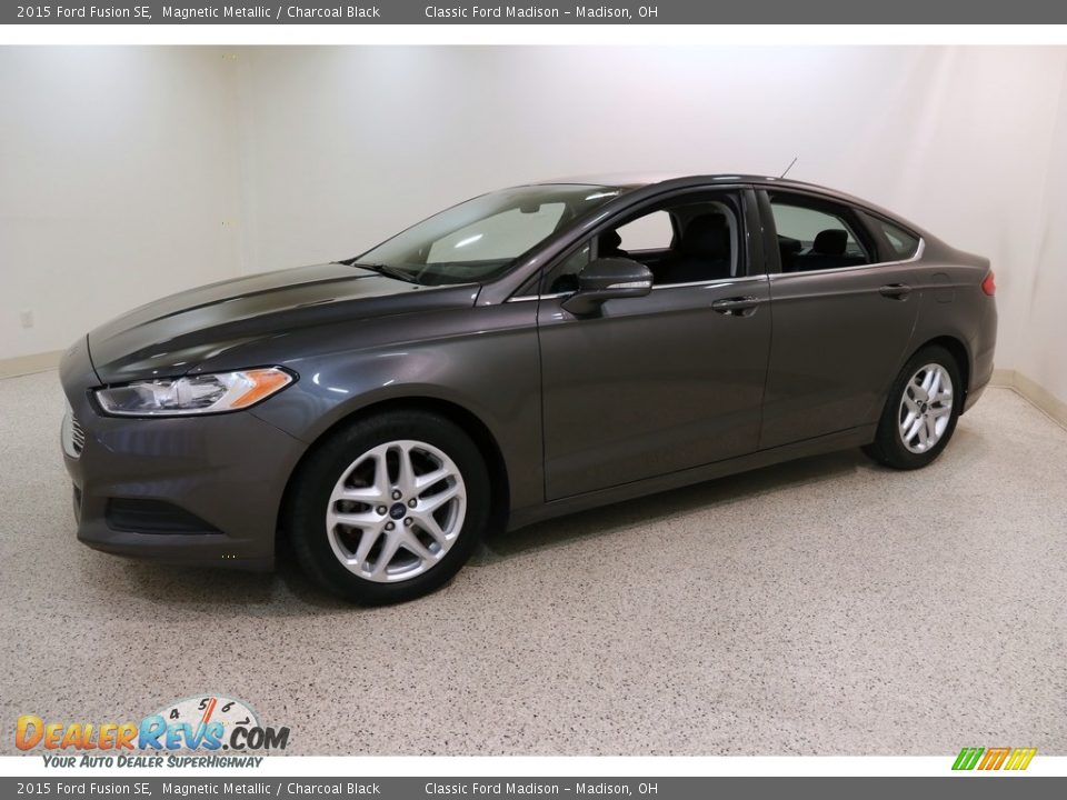 2015 Ford Fusion SE Magnetic Metallic / Charcoal Black Photo #3