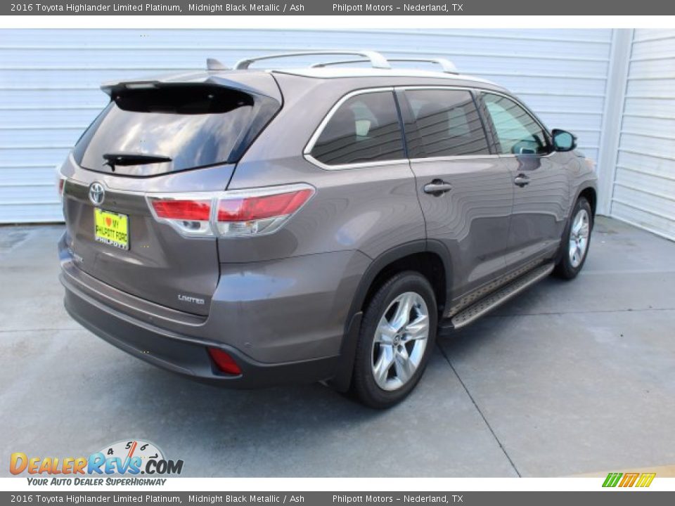2016 Toyota Highlander Limited Platinum Midnight Black Metallic / Ash Photo #9