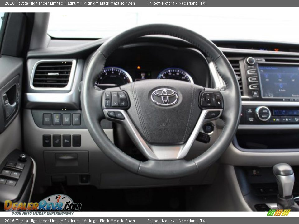 2016 Toyota Highlander Limited Platinum Midnight Black Metallic / Ash Photo #26