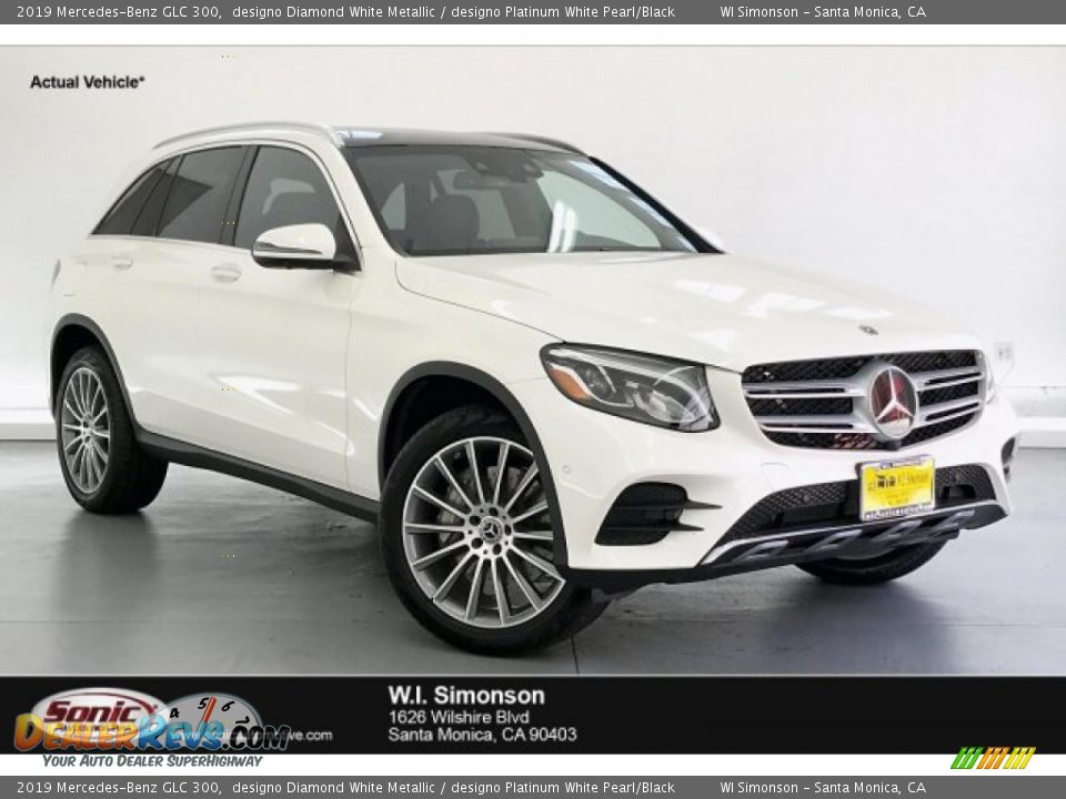2019 Mercedes-Benz GLC 300 designo Diamond White Metallic / designo Platinum White Pearl/Black Photo #1