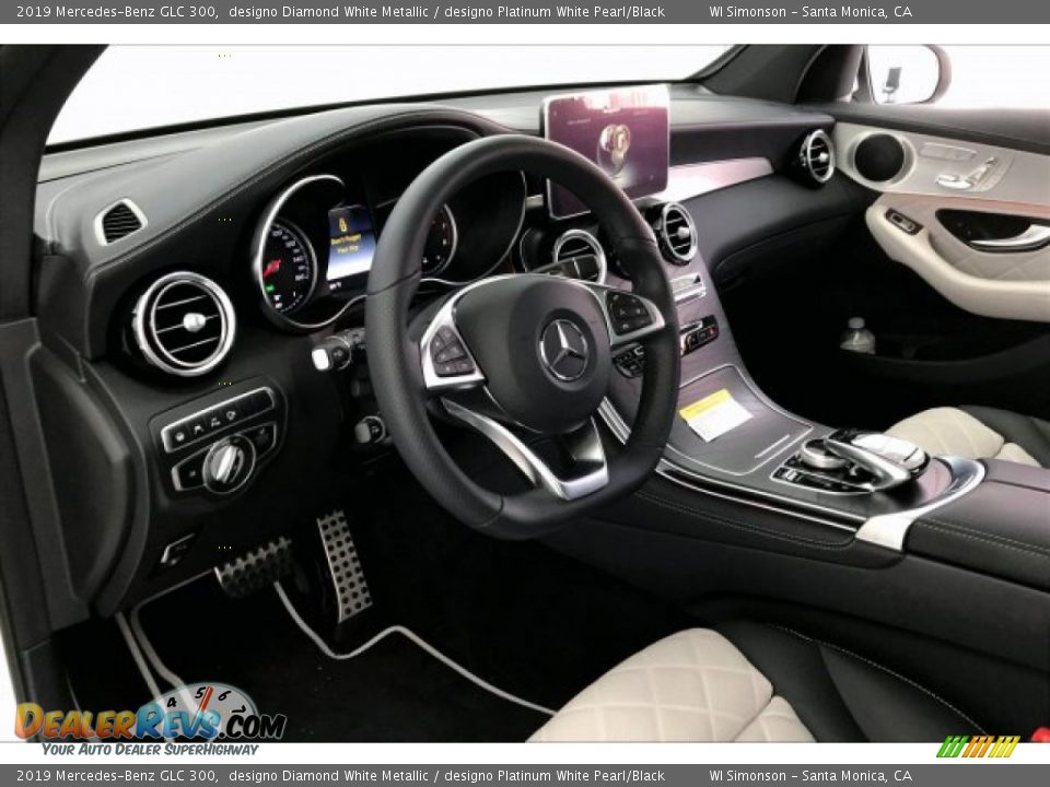 2019 Mercedes-Benz GLC 300 designo Diamond White Metallic / designo Platinum White Pearl/Black Photo #4