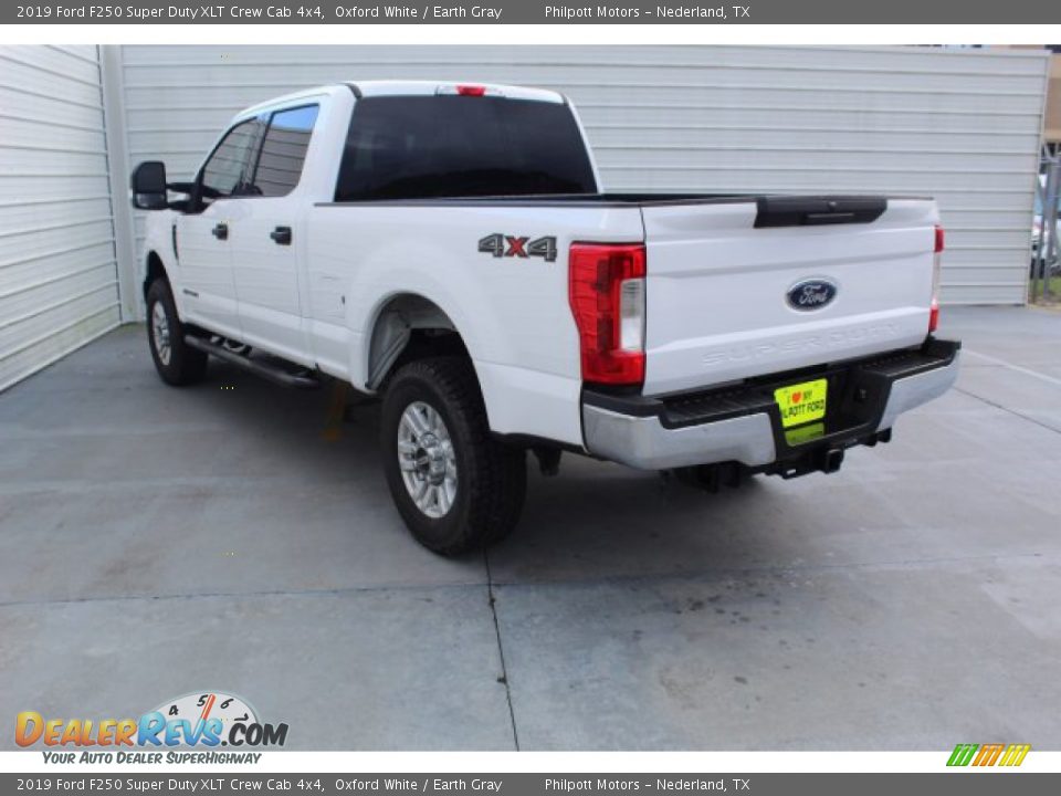 2019 Ford F250 Super Duty XLT Crew Cab 4x4 Oxford White / Earth Gray Photo #7