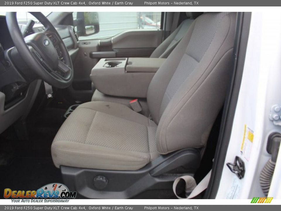2019 Ford F250 Super Duty XLT Crew Cab 4x4 Oxford White / Earth Gray Photo #11