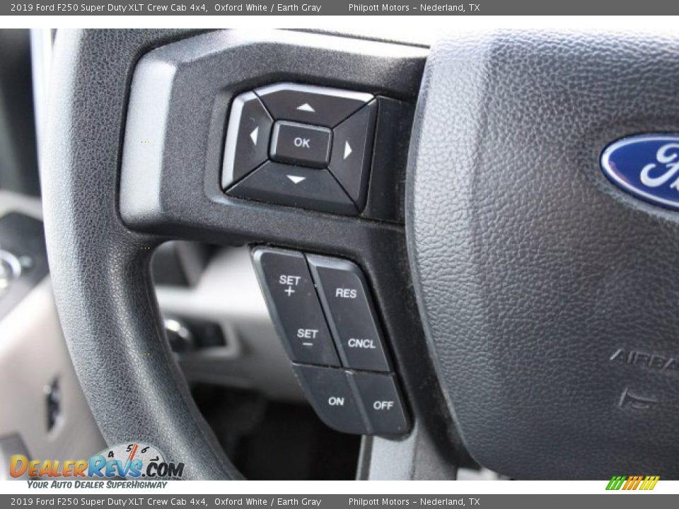 2019 Ford F250 Super Duty XLT Crew Cab 4x4 Oxford White / Earth Gray Photo #12