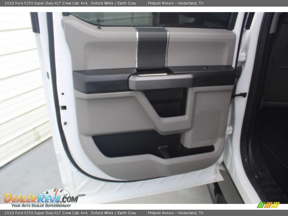 2019 Ford F250 Super Duty XLT Crew Cab 4x4 Oxford White / Earth Gray Photo #19