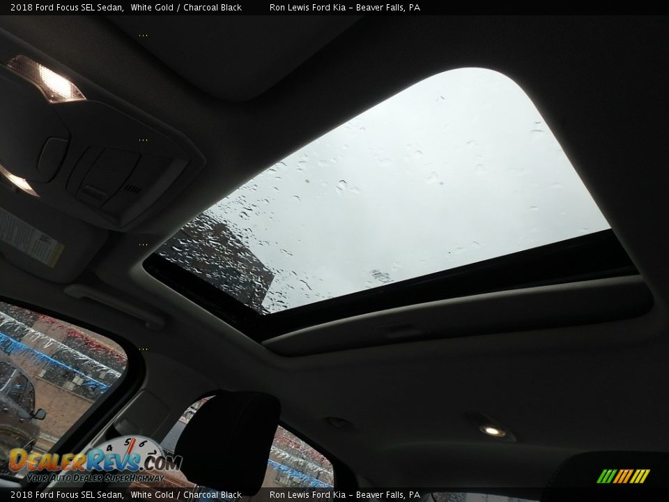 2018 Ford Focus SEL Sedan White Gold / Charcoal Black Photo #11