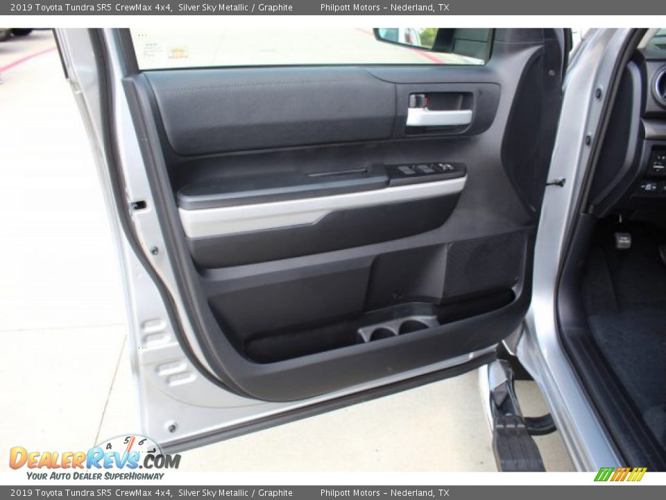 2019 Toyota Tundra SR5 CrewMax 4x4 Silver Sky Metallic / Graphite Photo #9