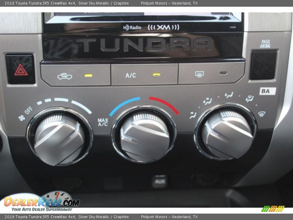 2019 Toyota Tundra SR5 CrewMax 4x4 Silver Sky Metallic / Graphite Photo #17