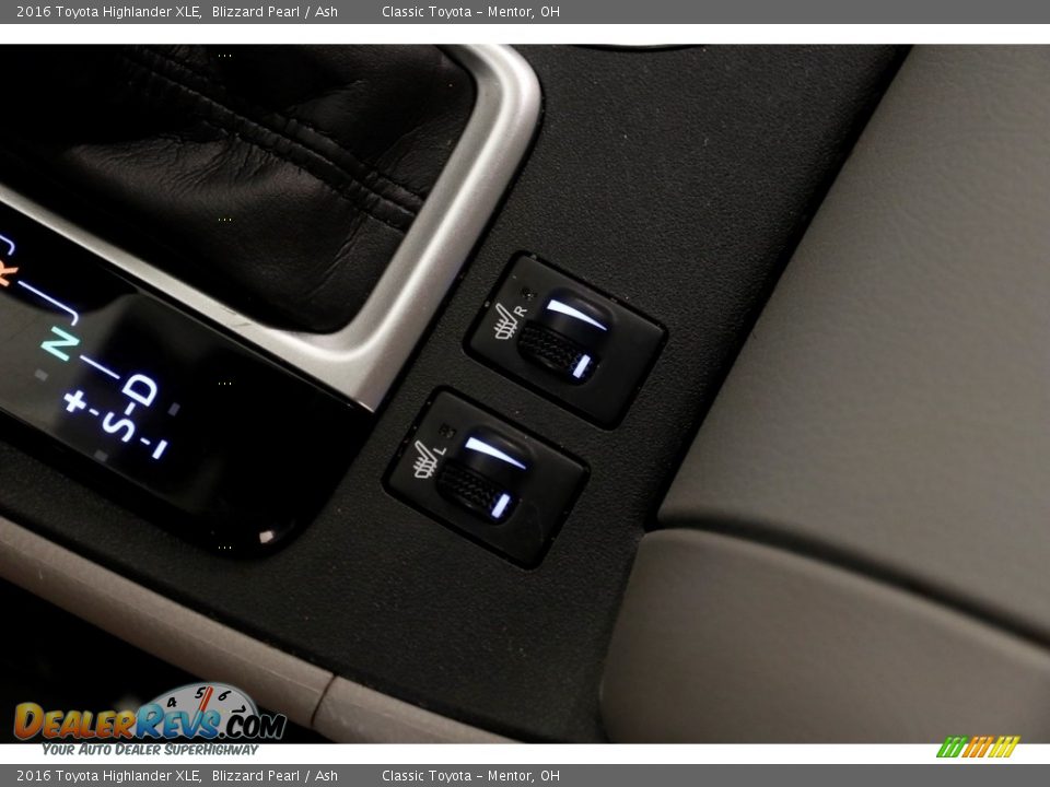 2016 Toyota Highlander XLE Blizzard Pearl / Ash Photo #14