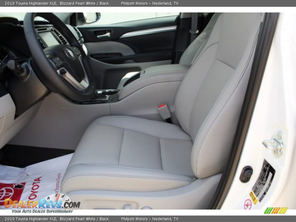 2019 Toyota Highlander XLE Blizzard Pearl White / Black Photo #10