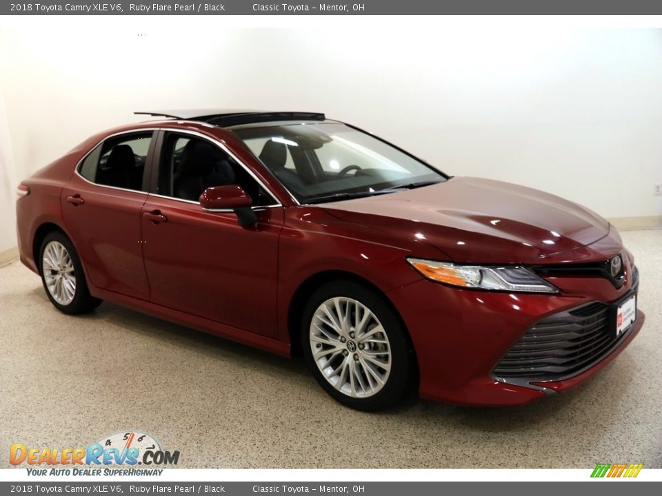 2018 Toyota Camry XLE V6 Ruby Flare Pearl / Black Photo #1