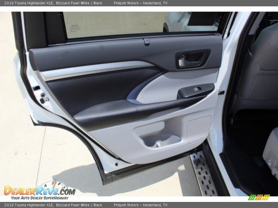 2019 Toyota Highlander XLE Blizzard Pearl White / Black Photo #18