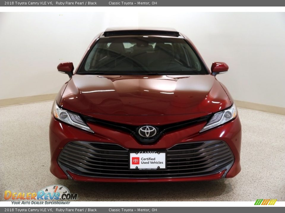 2018 Toyota Camry XLE V6 Ruby Flare Pearl / Black Photo #2