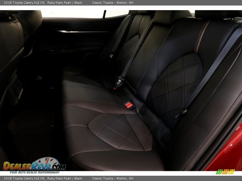 2018 Toyota Camry XLE V6 Ruby Flare Pearl / Black Photo #19
