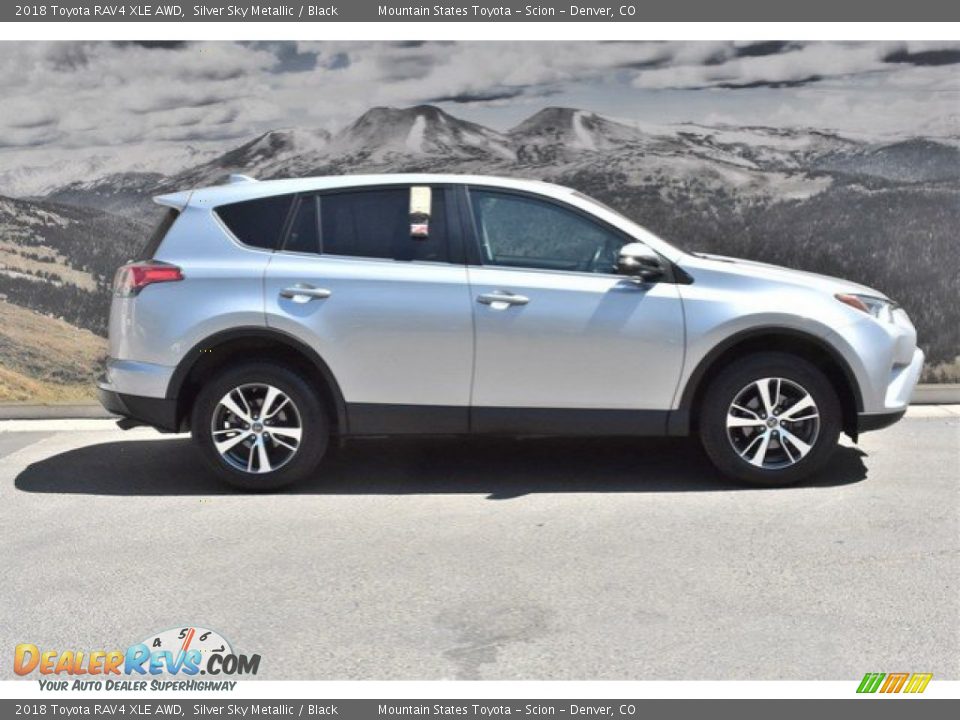 2018 Toyota RAV4 XLE AWD Silver Sky Metallic / Black Photo #2