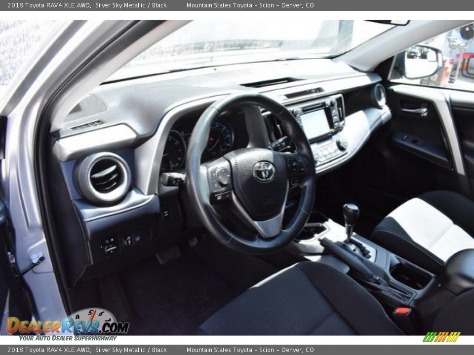 2018 Toyota RAV4 XLE AWD Silver Sky Metallic / Black Photo #10