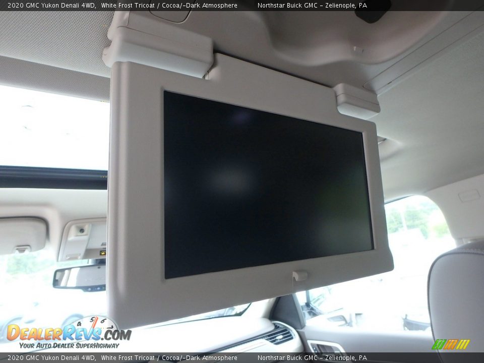Entertainment System of 2020 GMC Yukon Denali 4WD Photo #16