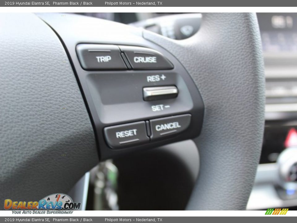 2019 Hyundai Elantra SE Phantom Black / Black Photo #12