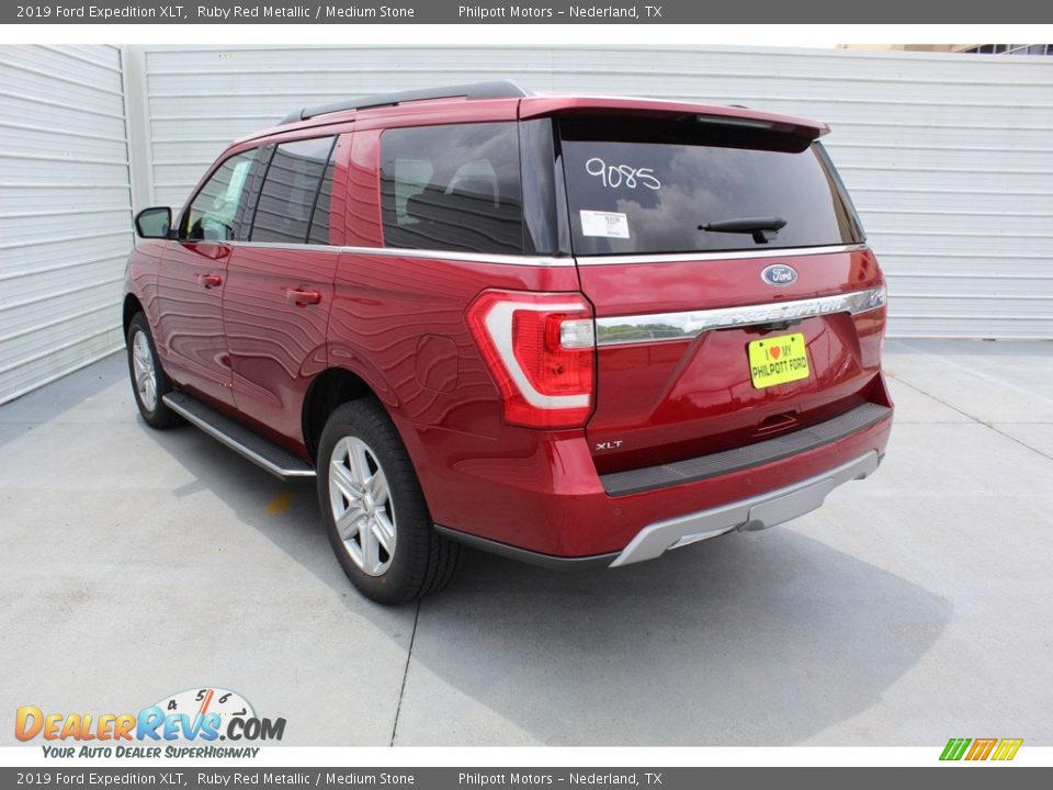 2019 Ford Expedition XLT Ruby Red Metallic / Medium Stone Photo #6