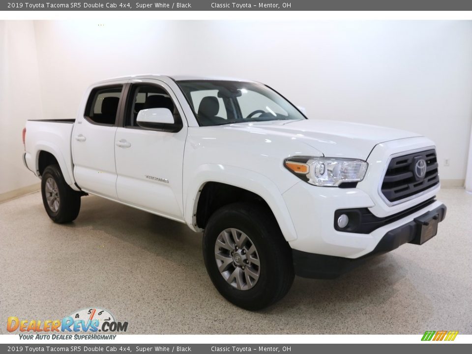 2019 Toyota Tacoma SR5 Double Cab 4x4 Super White / Black Photo #1