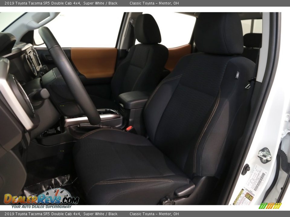 2019 Toyota Tacoma SR5 Double Cab 4x4 Super White / Black Photo #5