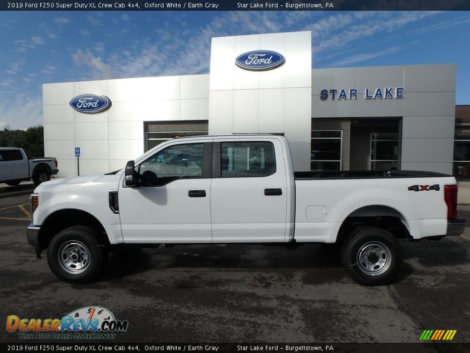 2019 Ford F250 Super Duty XL Crew Cab 4x4 Oxford White / Earth Gray Photo #9