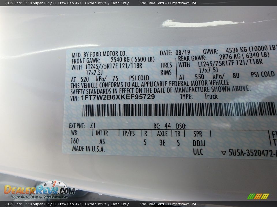 2019 Ford F250 Super Duty XL Crew Cab 4x4 Oxford White / Earth Gray Photo #11