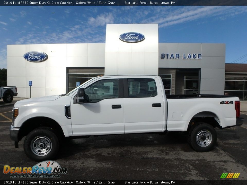 2019 Ford F250 Super Duty XL Crew Cab 4x4 Oxford White / Earth Gray Photo #1