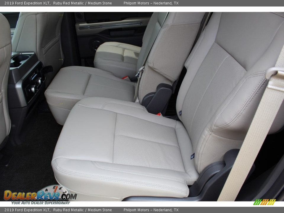 2019 Ford Expedition XLT Ruby Red Metallic / Medium Stone Photo #22