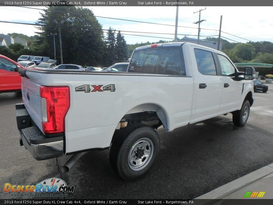 2019 Ford F250 Super Duty XL Crew Cab 4x4 Oxford White / Earth Gray Photo #5
