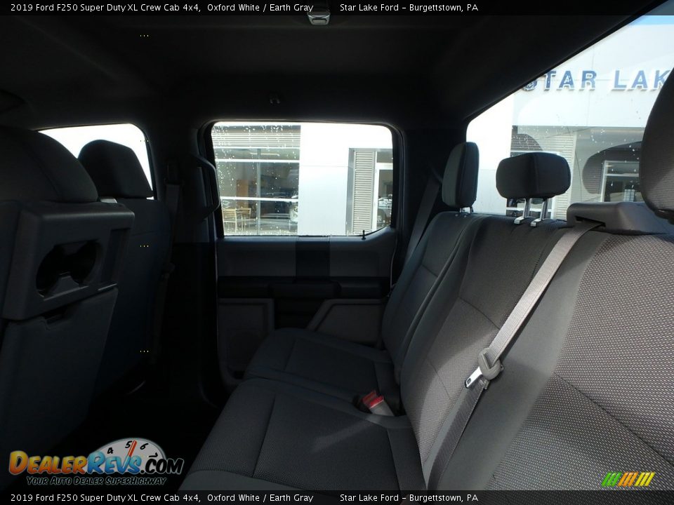 2019 Ford F250 Super Duty XL Crew Cab 4x4 Oxford White / Earth Gray Photo #13