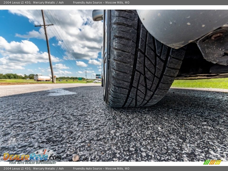 2004 Lexus LS 430 Mercury Metallic / Ash Photo #11