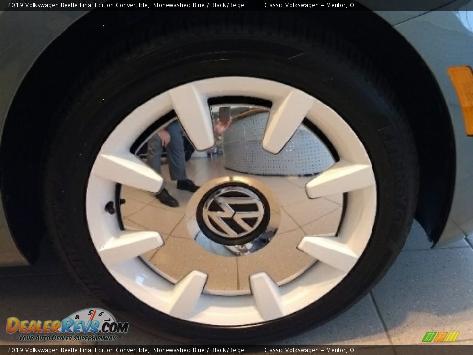 2019 Volkswagen Beetle Final Edition Convertible Wheel Photo #4