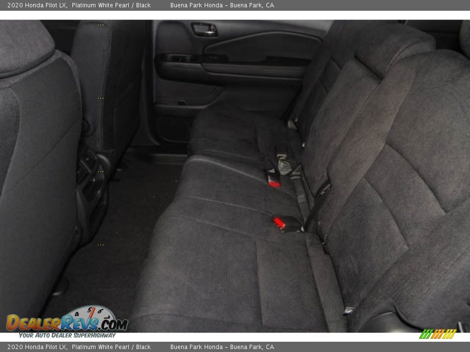 2020 Honda Pilot LX Platinum White Pearl / Black Photo #17