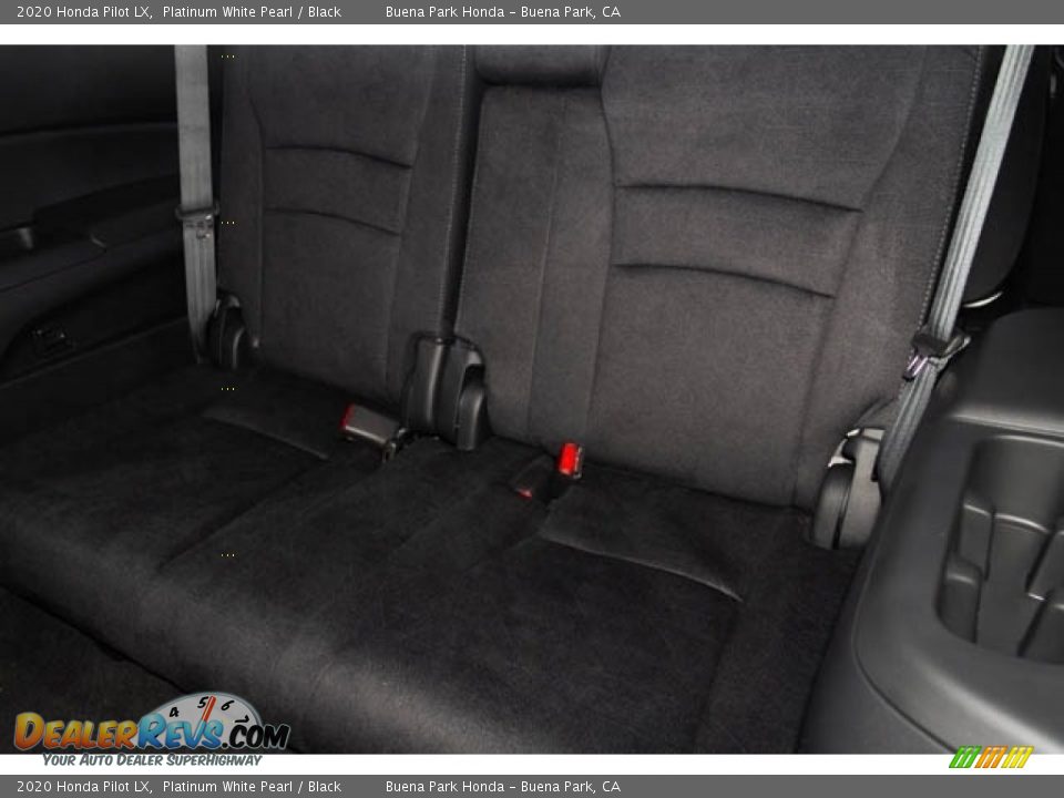 2020 Honda Pilot LX Platinum White Pearl / Black Photo #26