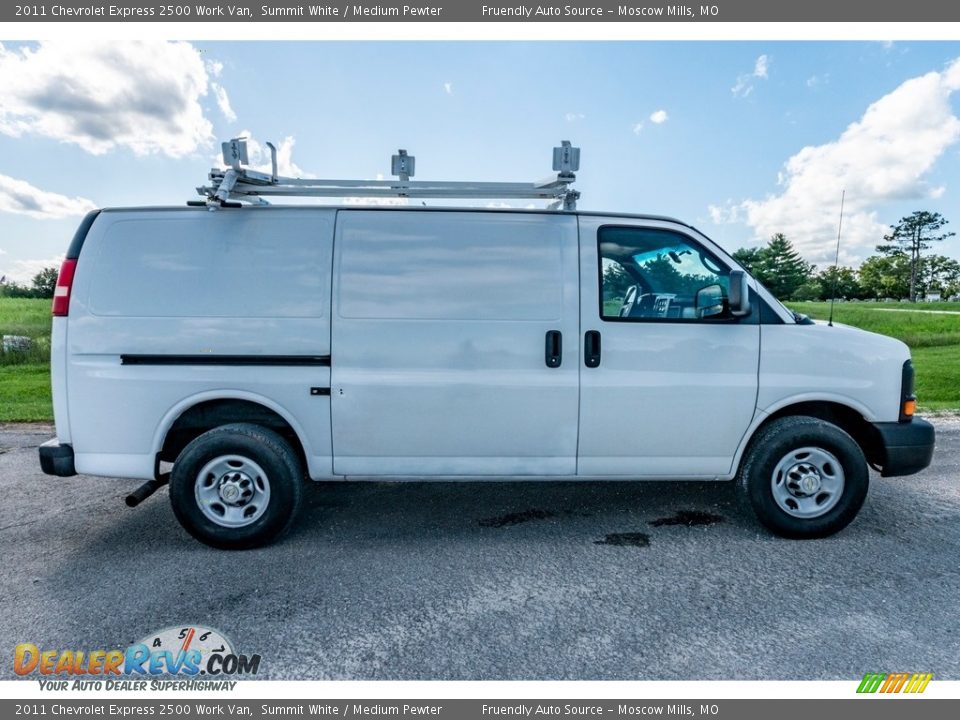 2011 Chevrolet Express 2500 Work Van Summit White / Medium Pewter Photo #3