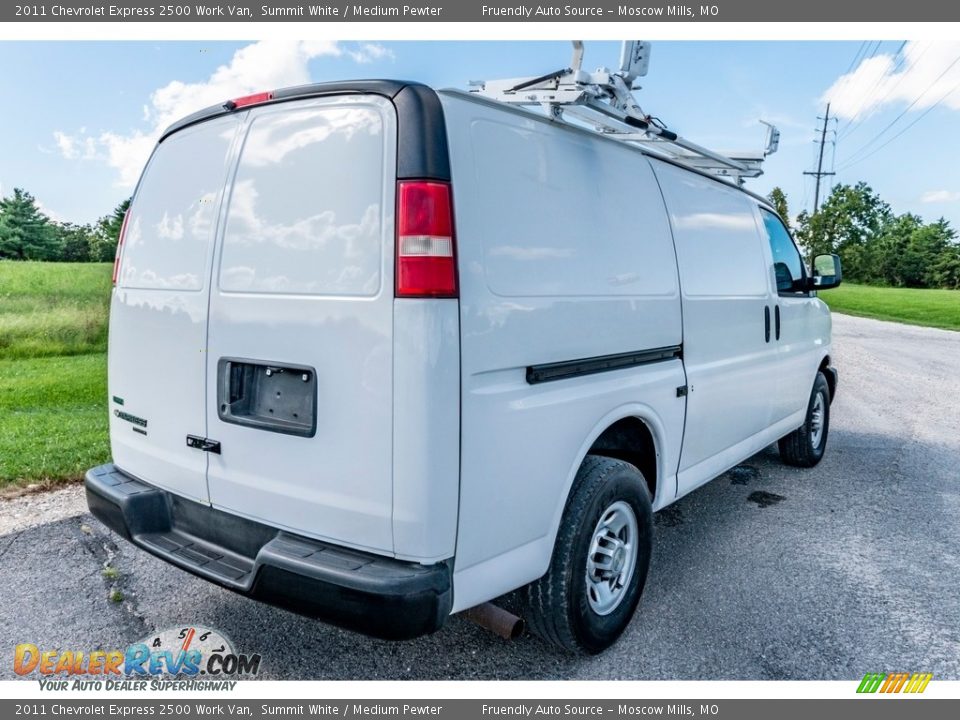 2011 Chevrolet Express 2500 Work Van Summit White / Medium Pewter Photo #4