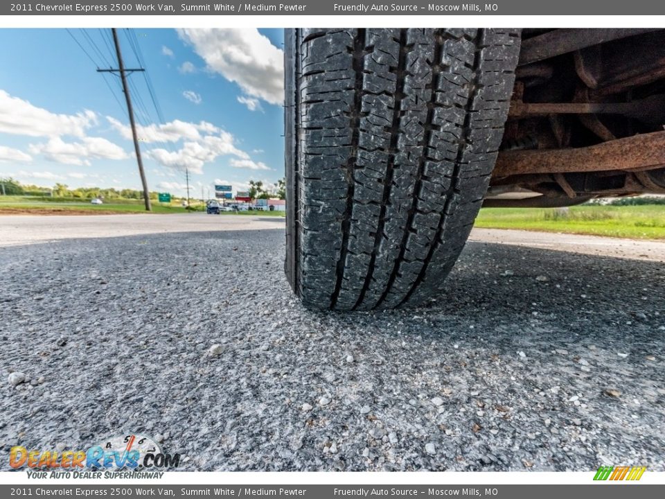 2011 Chevrolet Express 2500 Work Van Summit White / Medium Pewter Photo #11