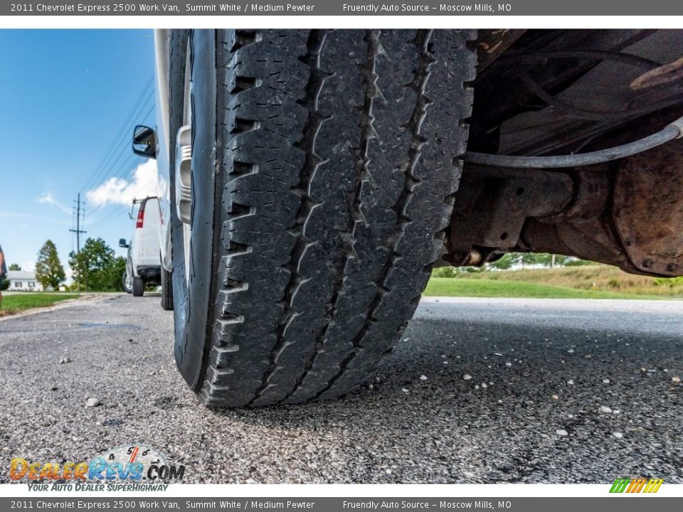 2011 Chevrolet Express 2500 Work Van Summit White / Medium Pewter Photo #14