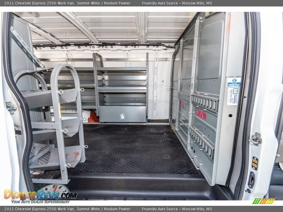 2011 Chevrolet Express 2500 Work Van Summit White / Medium Pewter Photo #17