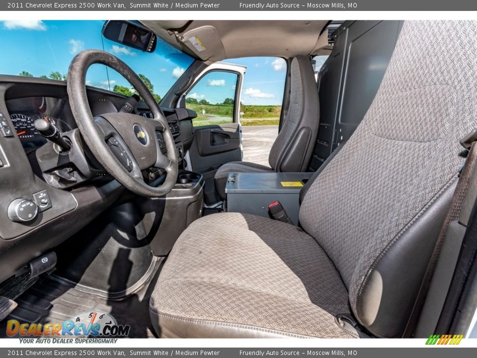 2011 Chevrolet Express 2500 Work Van Summit White / Medium Pewter Photo #26