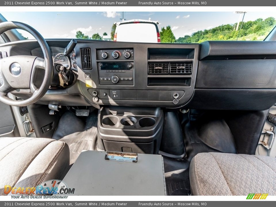 2011 Chevrolet Express 2500 Work Van Summit White / Medium Pewter Photo #33