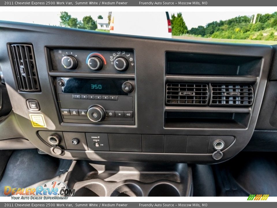 2011 Chevrolet Express 2500 Work Van Summit White / Medium Pewter Photo #34