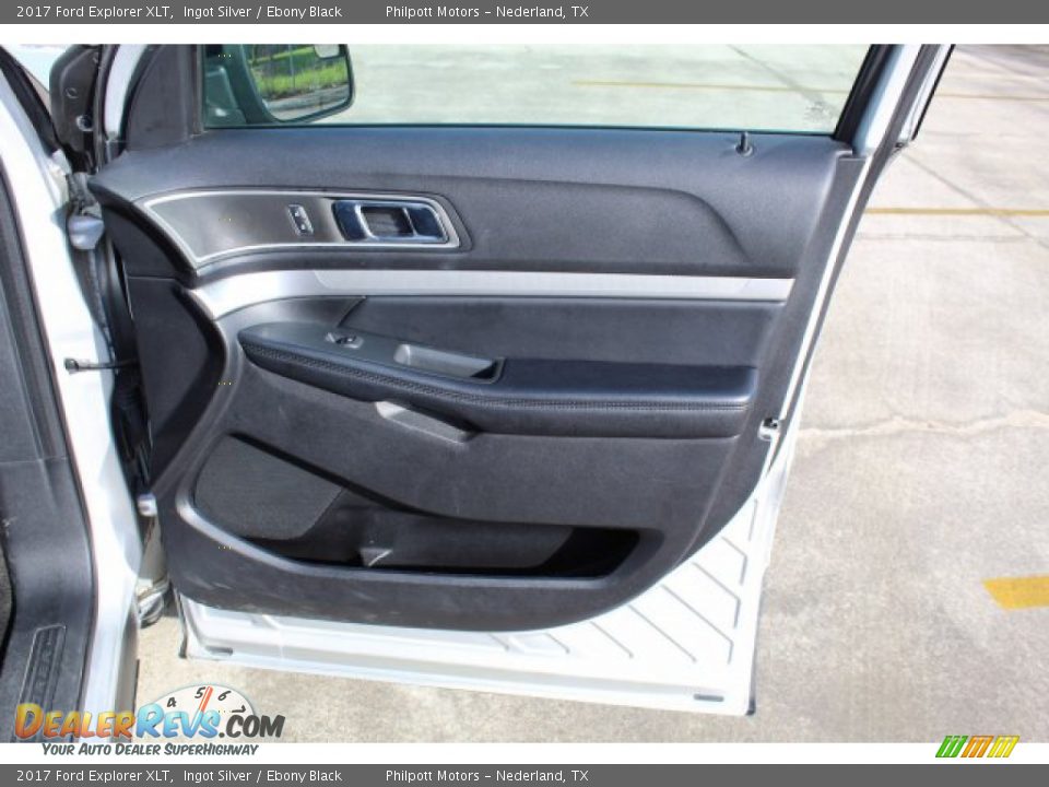 2017 Ford Explorer XLT Ingot Silver / Ebony Black Photo #28